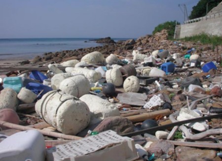 海洋プラごみを原料として再生する　伊藤忠